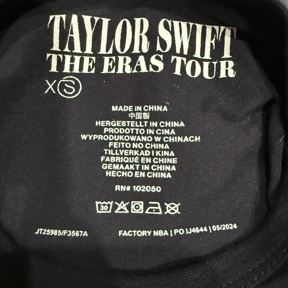 Taylor Swift | The Eras Tour Red (Taylor's Version) Live Photo Baby T-Shirt - Picture 7 of 12